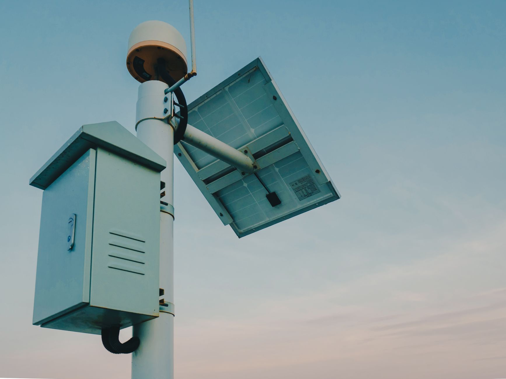 Smart Grid-Forming ESS: Best Proven Technology for Hotels